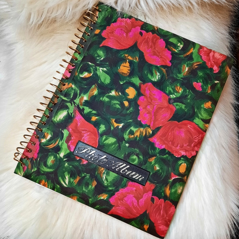 ~{Vintage}~ 1970's fabric bound photo album.